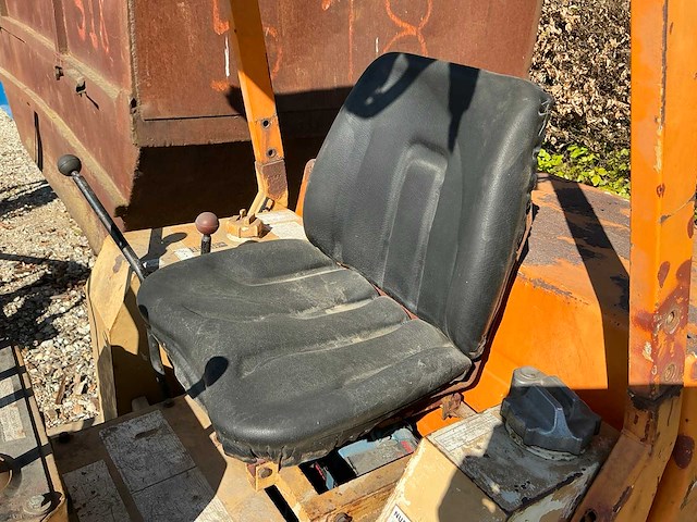 Komatsu minigraafmachine - afbeelding 8 van  9