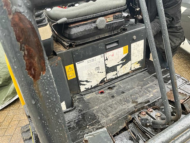 Komatsu pc 16rhs minigraafmachine - afbeelding 10 van  25