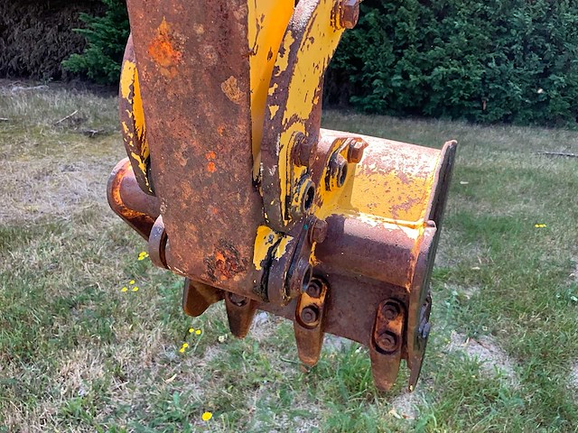 Komatsu pc0 - rupsgraafmachine - afbeelding 2 van  12
