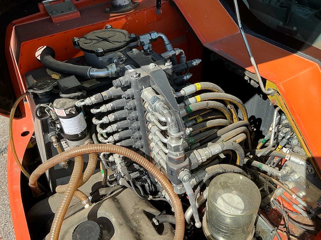 Komatsu pc80mr-3 banden graafmachine - afbeelding 11 van  15