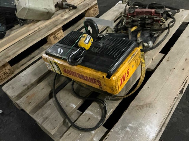 Konecranes xn5 elektrische kettingtakel - afbeelding 1 van  4