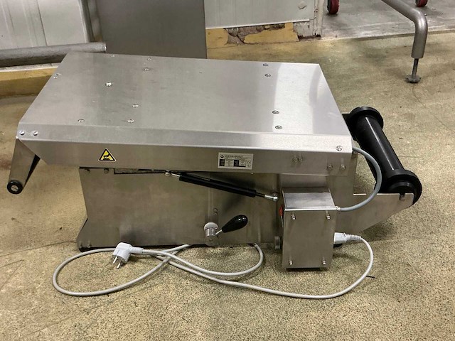 Koneteollisuus oy hb-3 verpakkingsmachine - afbeelding 1 van  5