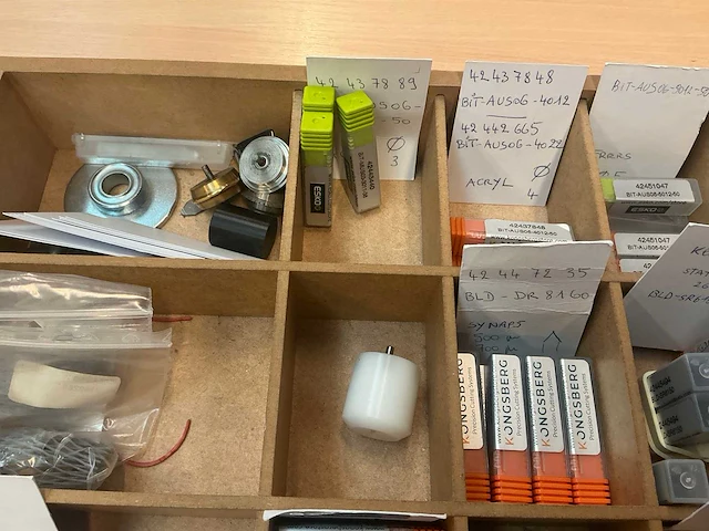 Kongsberg diverse snijmessen en frezen (120x) - afbeelding 9 van  10