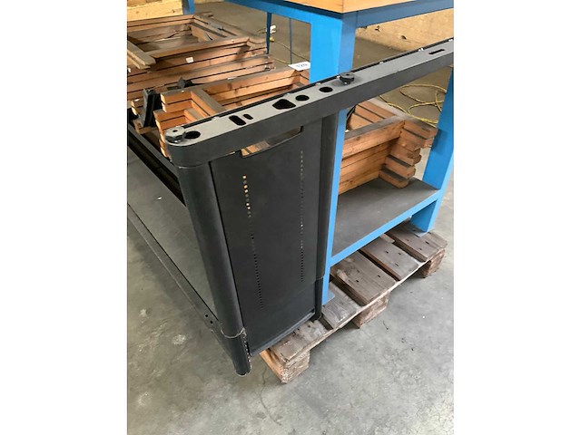 Konig + neurath metra bureel/bureautafel - afbeelding 8 van  8
