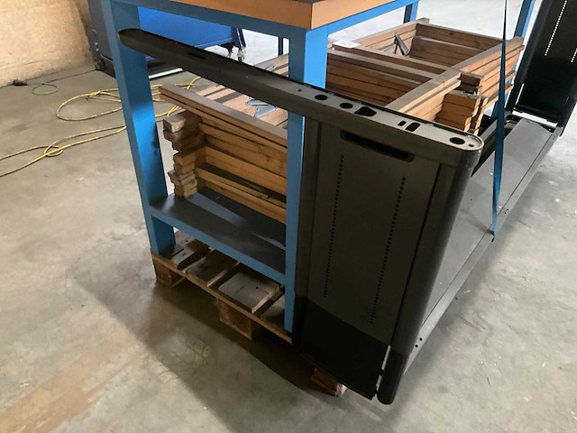 Konig + neurath metra bureel/bureautafel - afbeelding 2 van  8