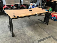 Konig + neurath metra bureel/bureautafel - afbeelding 1 van  6