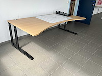 Konig + neurath metra bureel/bureautafel - afbeelding 2 van  8