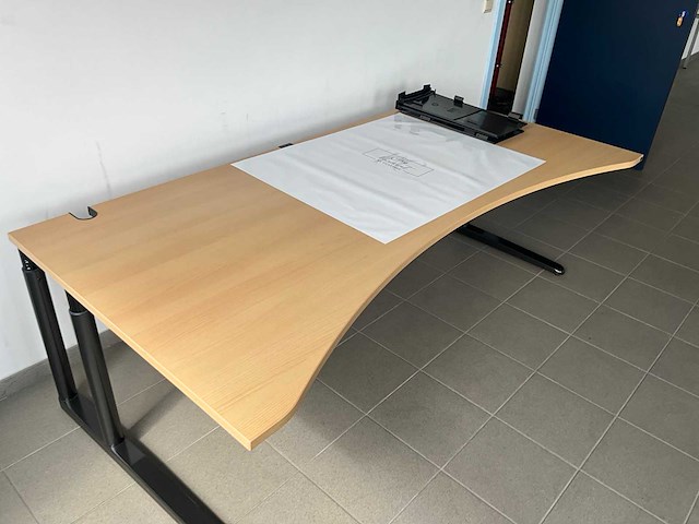 Konig + neurath metra bureel/bureautafel - afbeelding 3 van  8