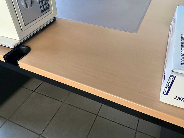 Konig+neurath bureau en toebehoren - afbeelding 19 van  20