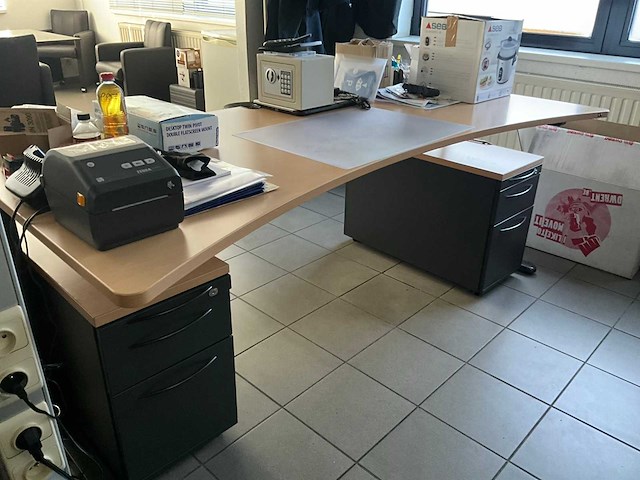 Konig+neurath bureau en toebehoren - afbeelding 5 van  6