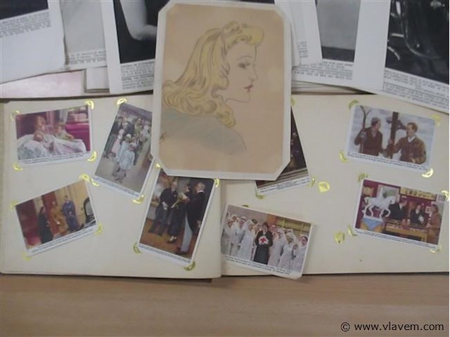 Koningin astrid - afbeelding 2 van  4