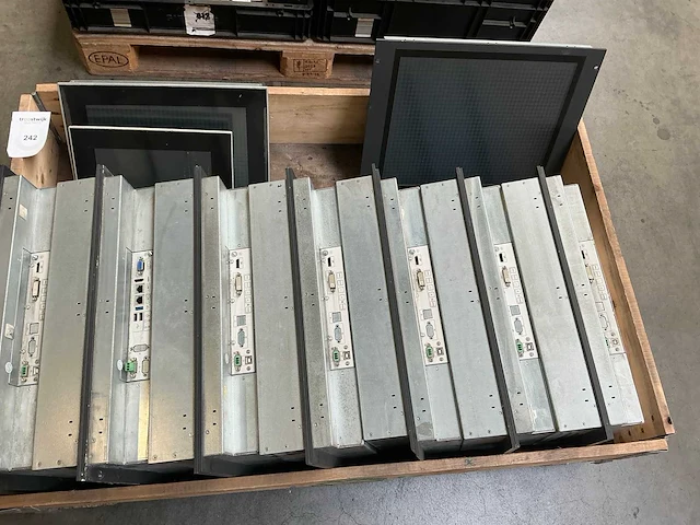Kontron flatview monitoren (15x) - afbeelding 1 van  12