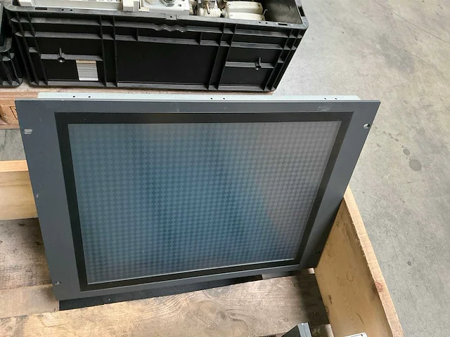 Kontron flatview monitoren (15x) - afbeelding 5 van  12