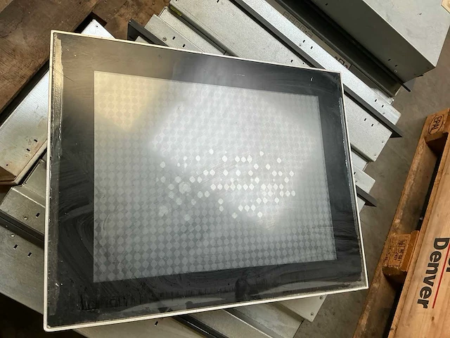 Kontron flatview monitoren (15x) - afbeelding 12 van  12