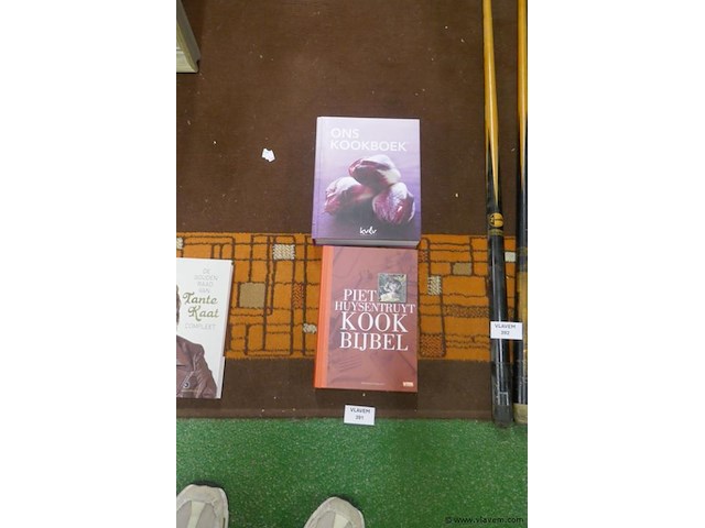 Kookboeken piet huysentut en ons kookboeken - afbeelding 1 van  1