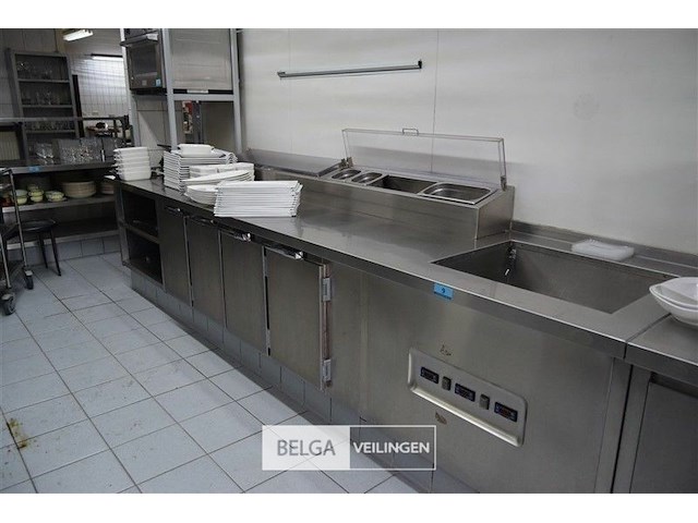 Kookeiland rubens afzuigkappen koel en warmte togen - afbeelding 64 van  85