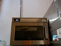 Kookplaat en magnetron - afbeelding 7 van  10
