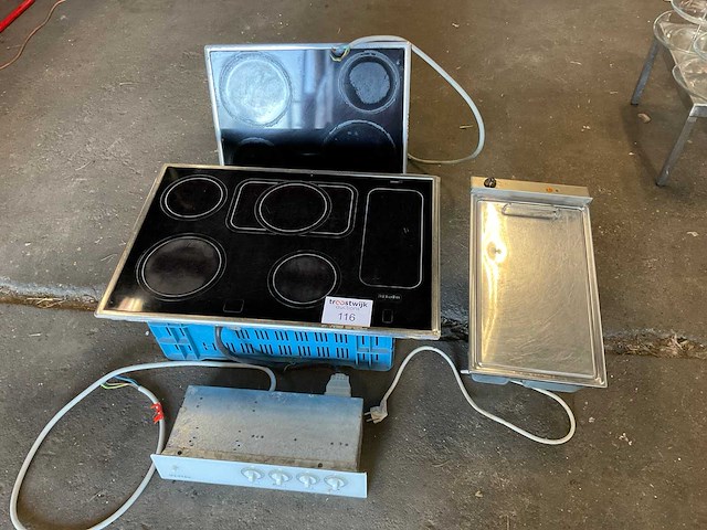 Kookplaaten en friteuse (3x) - afbeelding 1 van  11