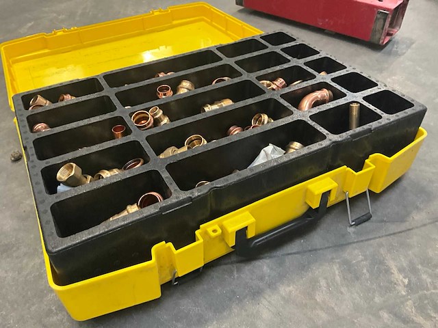 Koper en messing koppelstukken - afbeelding 2 van  7