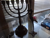 Koperen kandelaar h22 en vogel - afbeelding 1 van  2