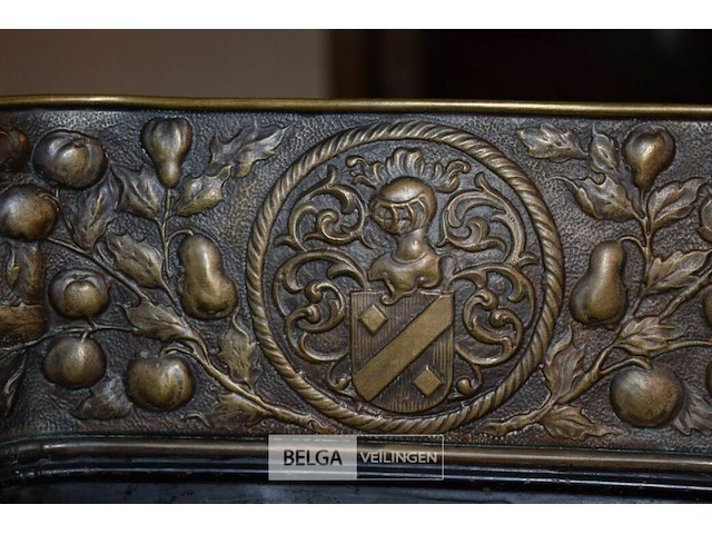 Koperen paraplubak met gehamerd relief - afbeelding 3 van  4