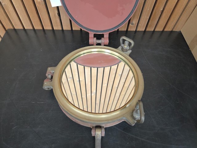 Koperen patrijspoort met spiegel - afbeelding 2 van  6