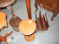 Koppel bijzetmeubels en kapstok - afbeelding 1 van  2