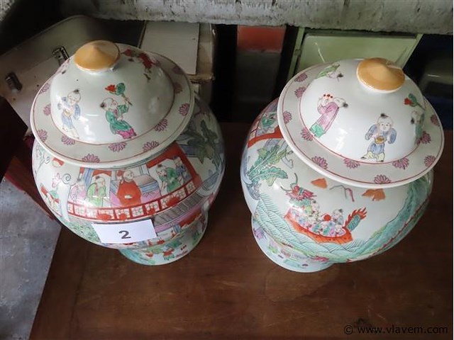 Koppel chinese dekselvazen - afbeelding 2 van  4