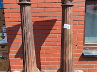 Koppel houten pilaren - afbeelding 1 van  8