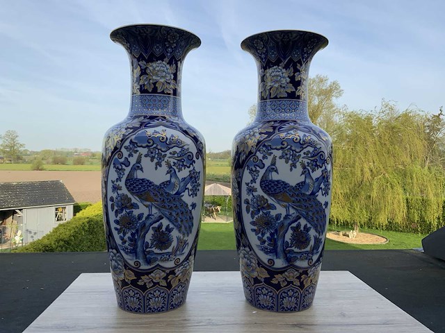 Koppel kaiser porselein met echt kobalt h67cm - afbeelding 1 van  5