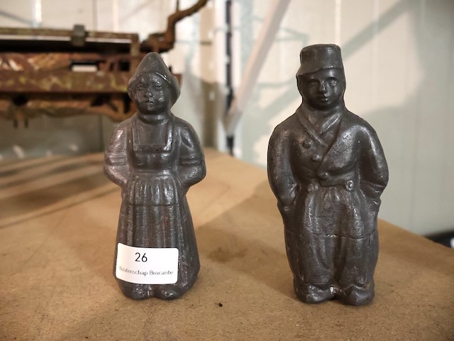 Koppel loden beeldjes - afbeelding 1 van  3