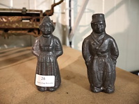 Koppel loden beeldjes