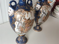 Koppel oosterse vazen - afbeelding 2 van  4