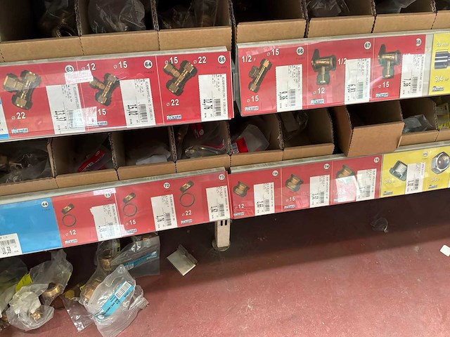 Koppelingen en leidingen - afbeelding 17 van  47