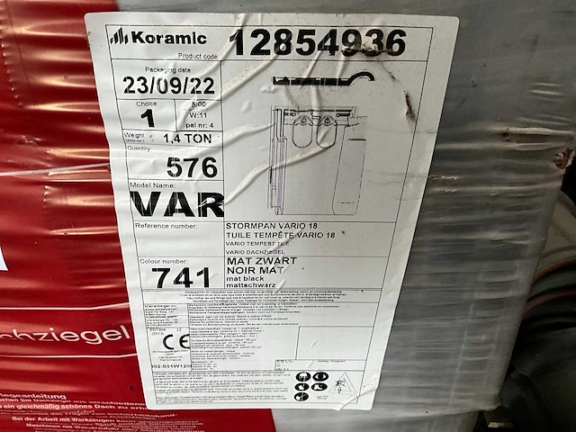 Koramic storm pan vario 18 mat zwart partij dakpannen - afbeelding 2 van  5