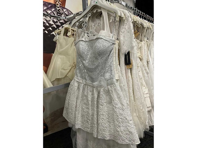 Korte damesjurken (75x) - afbeelding 15 van  72