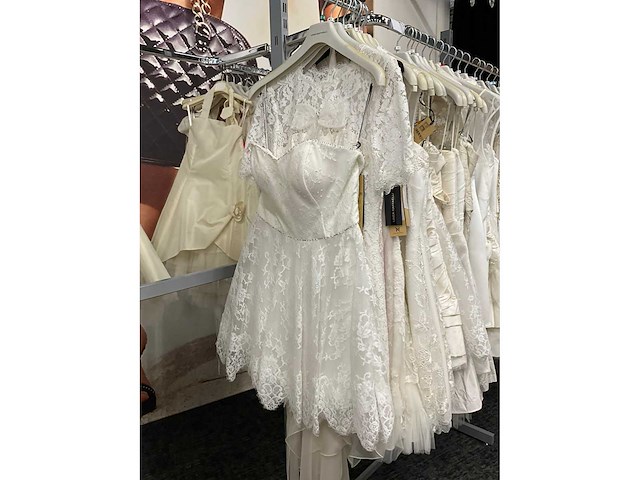 Korte damesjurken (75x) - afbeelding 18 van  72