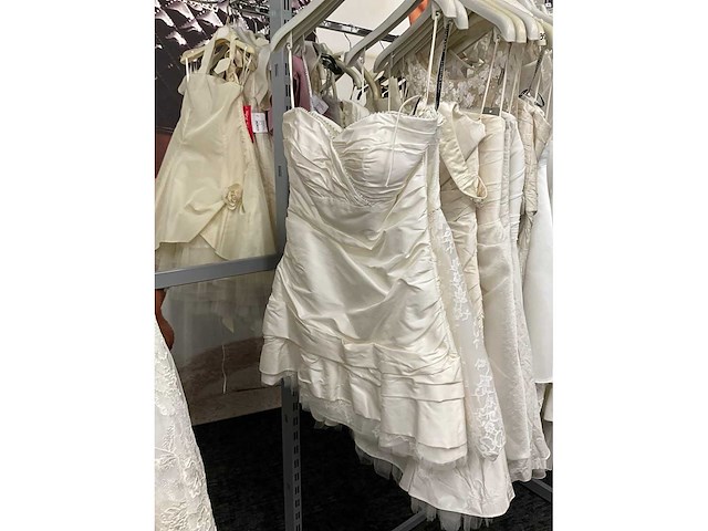 Korte damesjurken (75x) - afbeelding 24 van  72