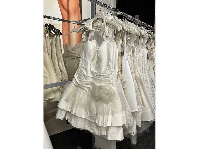 Korte damesjurken (75x) - afbeelding 31 van  72