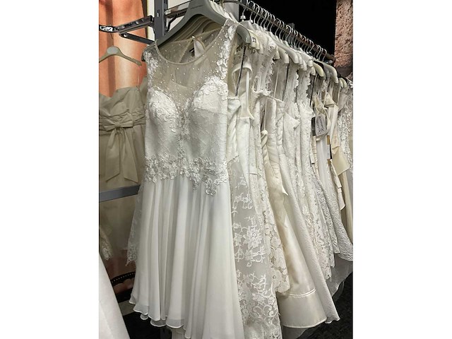 Korte damesjurken (75x) - afbeelding 37 van  72