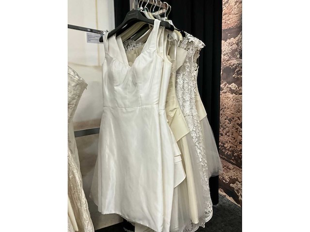 Korte damesjurken (75x) - afbeelding 46 van  72