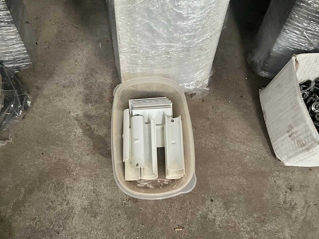 Kraaltrim 26 plus alu dakranden (25 lpm) - afbeelding 1 van  1