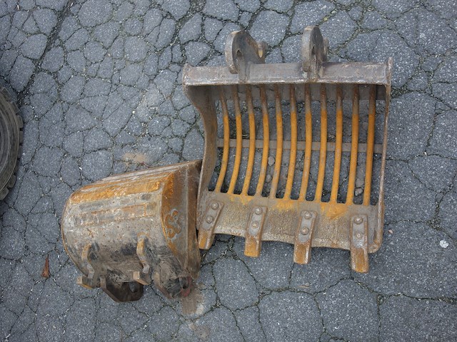 Kraan hitachi zaxis 17u - afbeelding 9 van  18