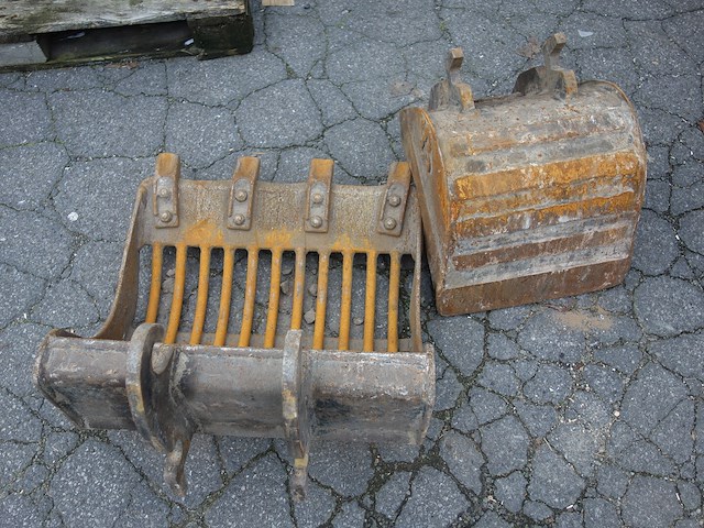 Kraan hitachi zaxis 17u - afbeelding 10 van  18