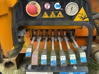 Kraan met container - afbeelding 6 van  16