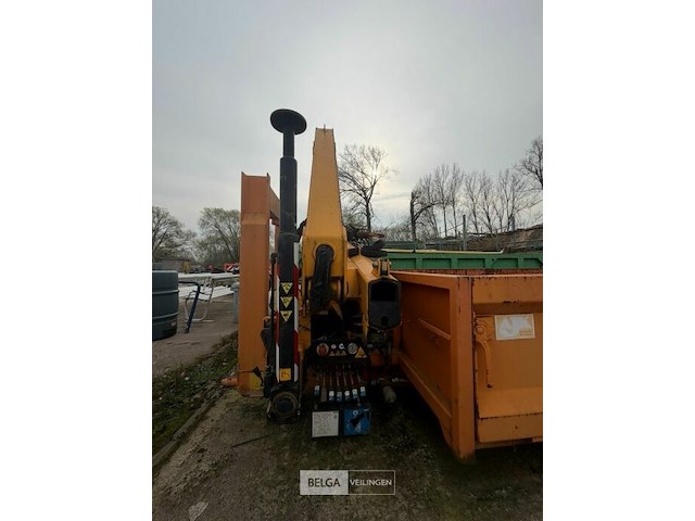 Kraan met container - afbeelding 8 van  16