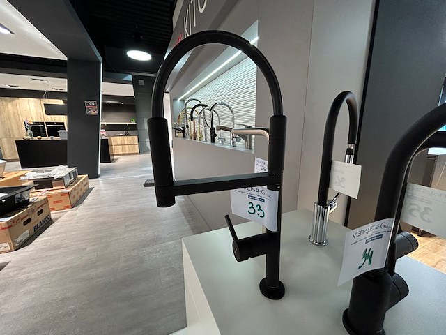 Kraan nobili - afbeelding 1 van  4