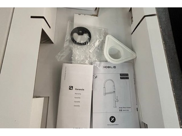 Kraan nobili - afbeelding 4 van  4