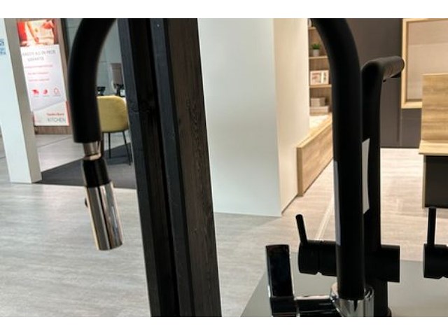 Kraan nobili - afbeelding 2 van  4