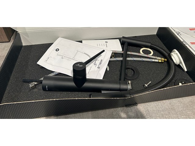 Kraan nobili - afbeelding 1 van  3